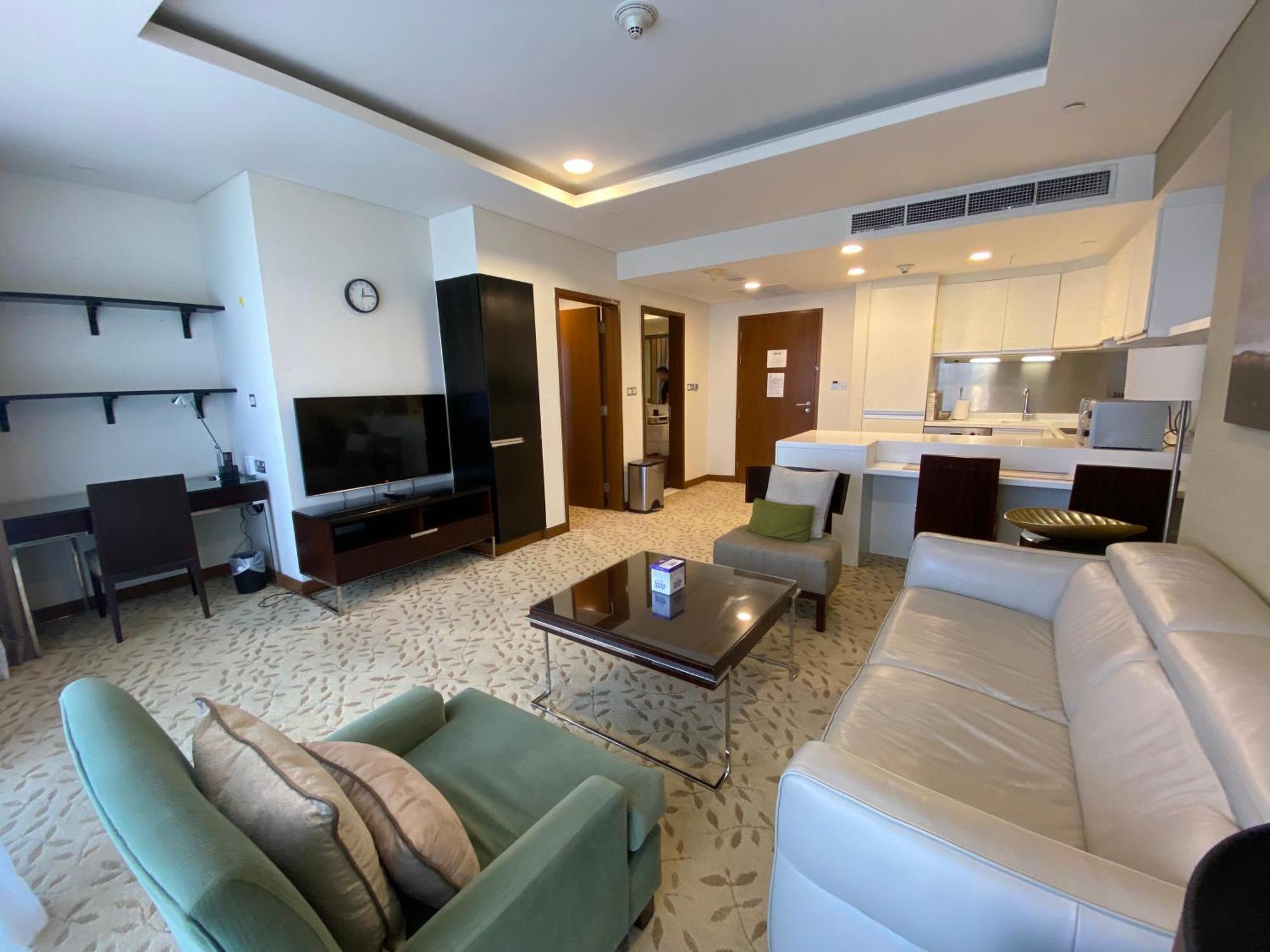 Superhost Emaar Residences Fashion Avenue - Address Mall *