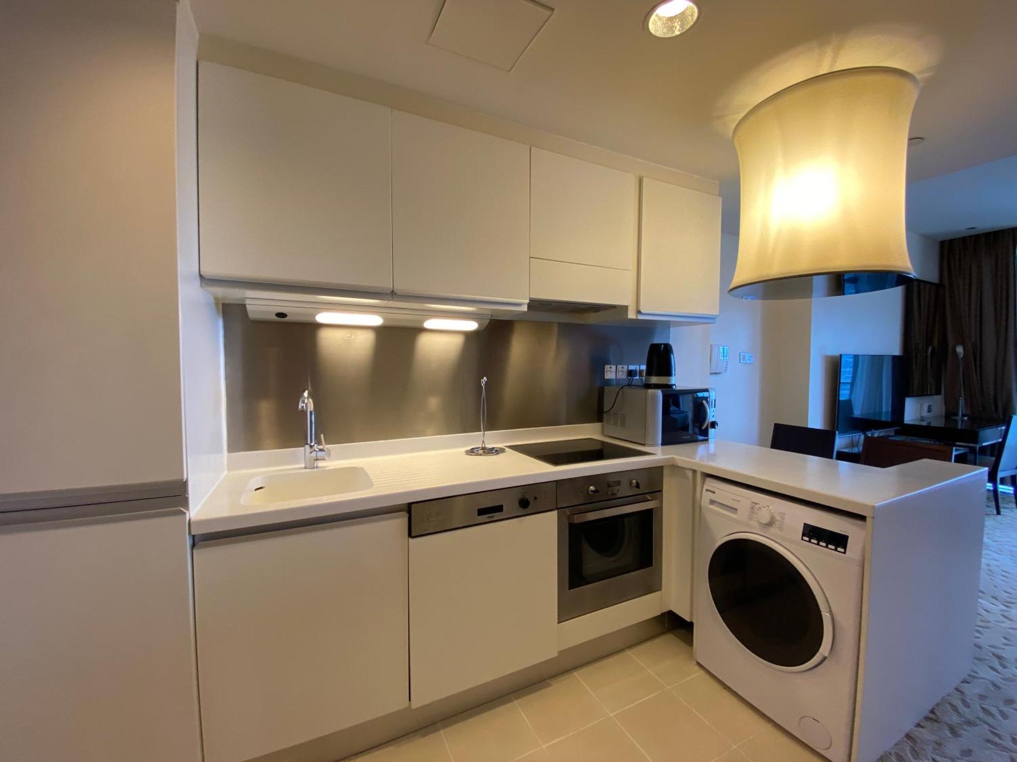 Superhost Emaar Residences Fashion Avenue - Address Mall Apartment